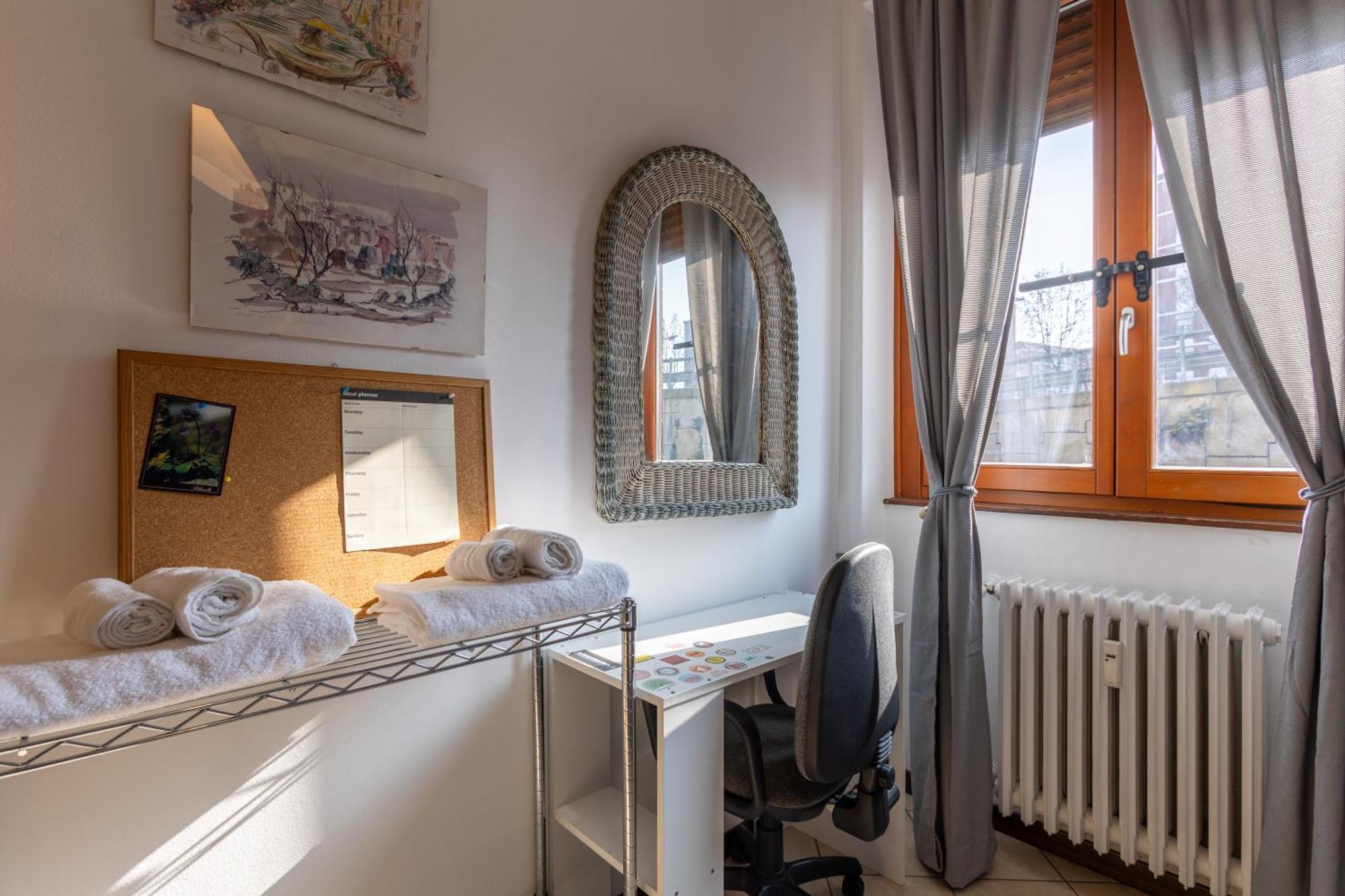 Mart House * Milan